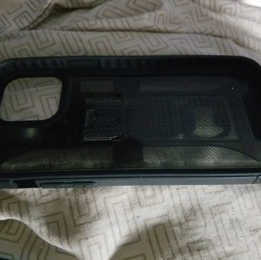 IPhone pro max 13 case with can opener